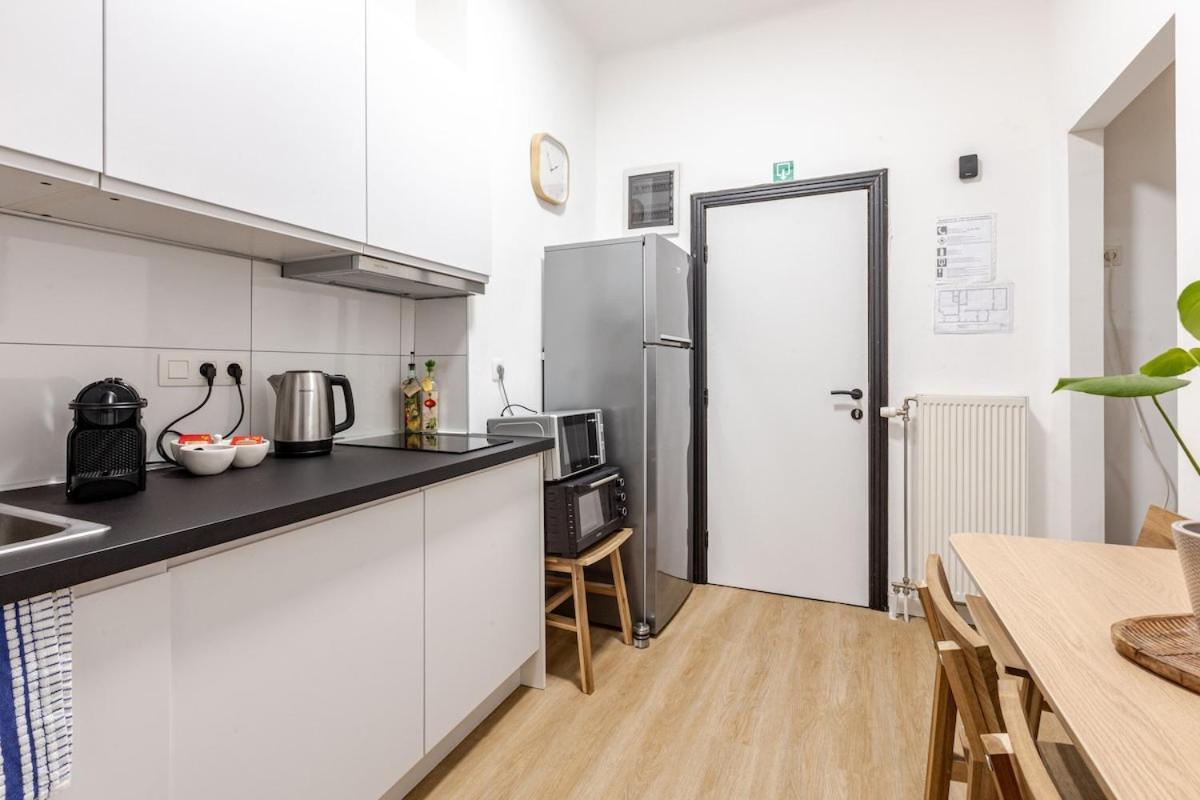 Cosy Appartement Met Tuin In Centrum Antwerpen Gratis Parking Free Parking! Exteriör bild